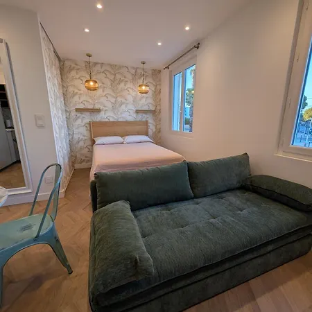 New Vega Renovation, Climatise, Parking & Piscine Centre Vue Carre Et Port Apartment *